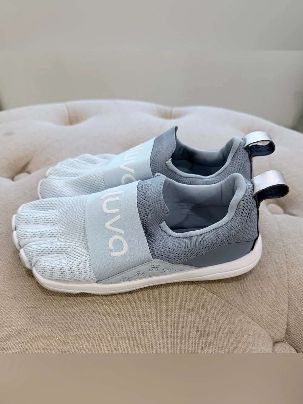 Peluva Running Shoes, NWOT